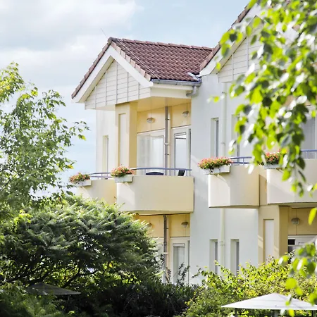 فندق Hochsauerland By Center Parcs 3*