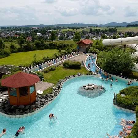 Hochsauerland By Center Parcs ميدهباخ